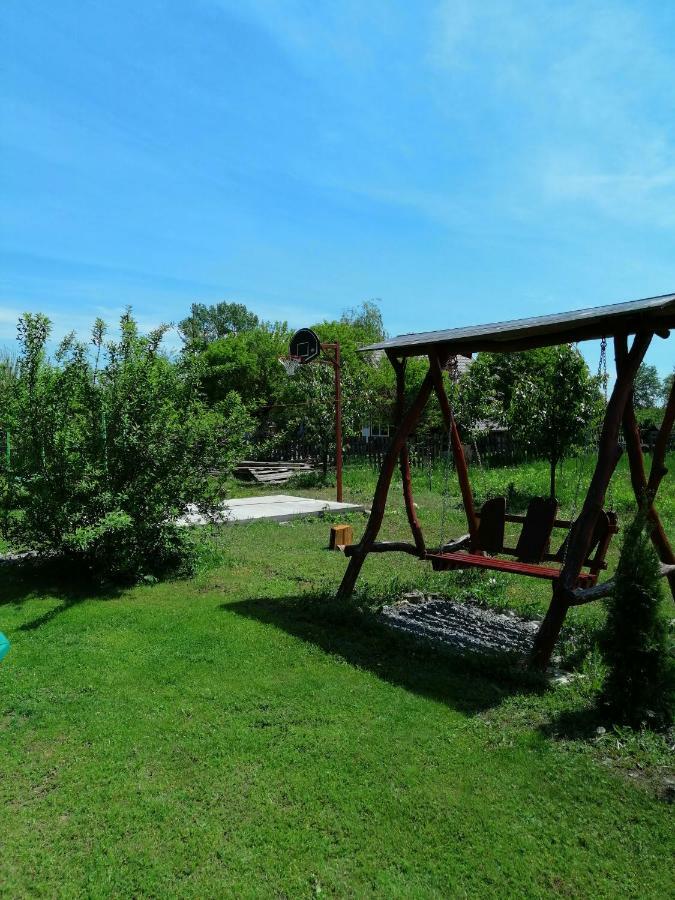 The Wooden House Villa Moldoveneşti Buitenkant foto